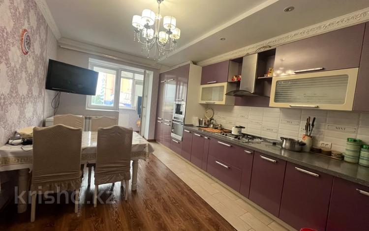 3-бөлмелі пәтер · 100 м² · 3/5 қабат, байшева, бағасы: 37.8 млн ₸ в Актобе — фото 2