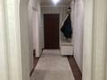 3-комнатная квартира · 72 м² · 5/9 этаж, мкр 4 2 за 25 млн 〒 в Уральске — фото 11