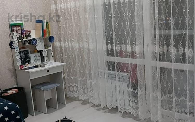 1-комнатная квартира · 40 м² · 10/12 этаж, Кенжебек Кумисбеков 1 за 26.9 млн ₸ в Астане, Сарыарка р-н — фото 2