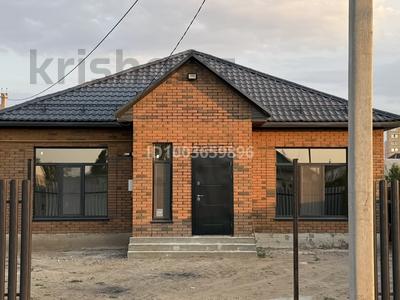 Отдельный дом · 4 комнаты · 143 м² · 3.6 сот., мкр. Зачаганск пгт 75в — Стрелковая дивизия, Кажыгали Муханбеткалиулы за 32 млн 〒 в Уральске