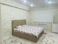 2-бөлмелі пәтер · 65 м² · 5/10 қабат, 17-й мкр 86, бағасы: 15 000 〒 в Актау