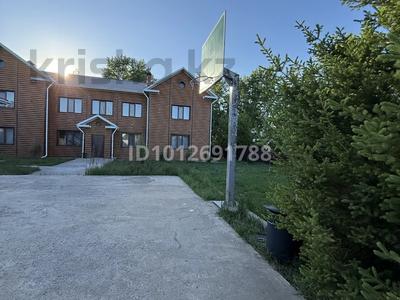 Жеке үй · 7 бөлме · 400 м², Молдагулова 1, бағасы: 200 000 ₸ в 