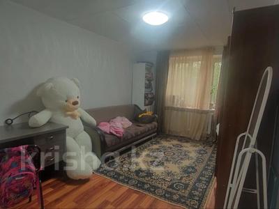 2-комнатная квартира, 45 м², 2/4 этаж, Пятницкого за 23 млн 〒 в Алматы, Ауэзовский р-н