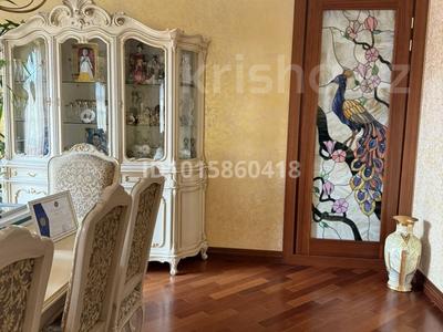 6-бөлмелі пәтер · 250 м² · 4/15 қабат, Ходжанова 76, бағасы: 450 млн ₸ в Алматы, Бостандыкский р-н