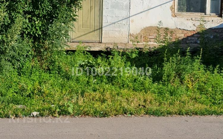 3-комнатная квартира · 67.8 м² · 1/2 этаж, Калибекова 11 — При вьезде в село. за ~ 3.8 млн ₸ в Каракастеке — фото 2