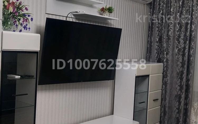 2-комнатная квартира · 57 м² · 2/5 этаж, Дулатова 141 — ДВД,Центральный парк,Парк сити за 15 000 ₸ в Семее — фото 2