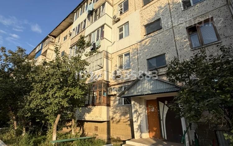 2-комнатная квартира · 45 м² · 4/5 этаж, Ларина 8/1 8/1 за 13.5 млн ₸ в Уральске — фото 2