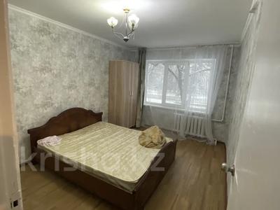 3-комнатная квартира, 65.7 м², 2/5 этаж, мкр Аксай-2 10 за 34 млн 〒 в Алматы, Ауэзовский р-н