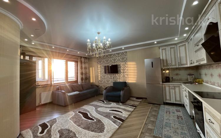 2-комнатная квартира · 80.3 м² · 17/22 этаж, Варламова — Станция метро Сайран за 60 млн ₸ в Алматы, Алмалинский р-н — фото 2