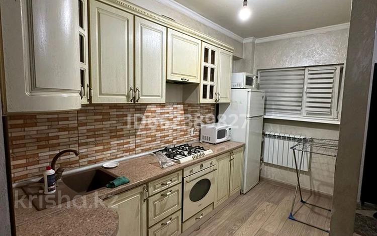 2-бөлмелі пәтер · 60 м² · 6/9 қабат, Молдагуловой 32 — Абылаихана, бағасы: 18 000 ₸ в Алматы — фото 47