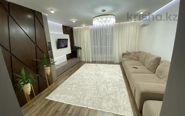 3-бөлмелі пәтер · 110 м² · 7/12 қабат, Байтурсынова, бағасы: 600 000 ₸ в Алматы, Бостандыкский р-н — фото 2