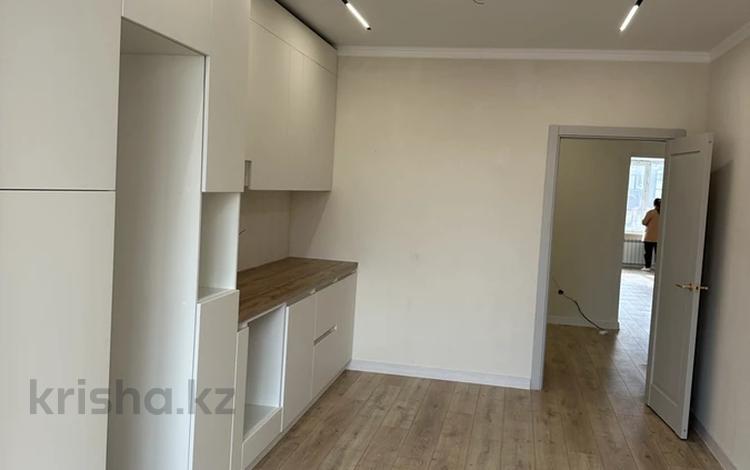 3-комнатная квартира · 85 м² · 7/10 этаж, самал 88 за ~ 33.4 млн ₸ в Уральске — фото 2