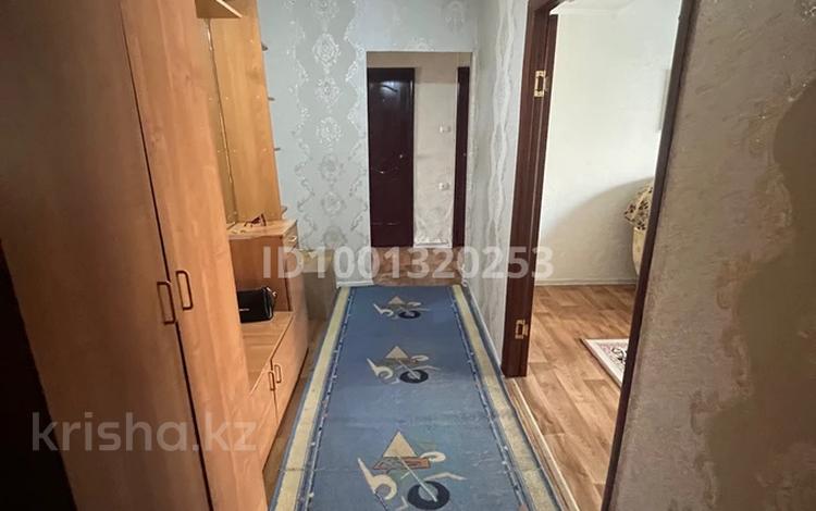 2-бөлмелі пәтер · 54 м² · 1 қабат, Б, Абая 49 33, бағасы: 15 000 ₸ в  — фото 2