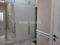 2-комнатная квартира · 56 м² · 4/12 этаж, мкр Акбулак, Дарабоз 81 за 300 000 ₸ в Алматы, Алатауский р-н