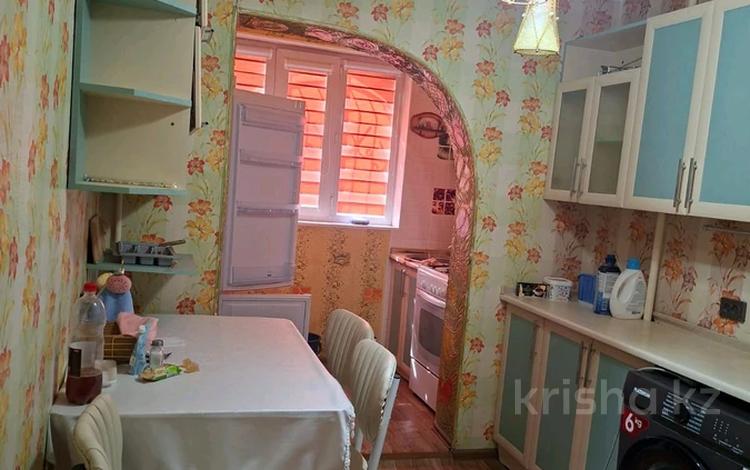 3-комнатная квартира · 70 м² · 2 этаж, 16-й микрорайон 31 за 200 000 ₸ в Шымкенте, Аль-Фарабийский р-н — фото 2