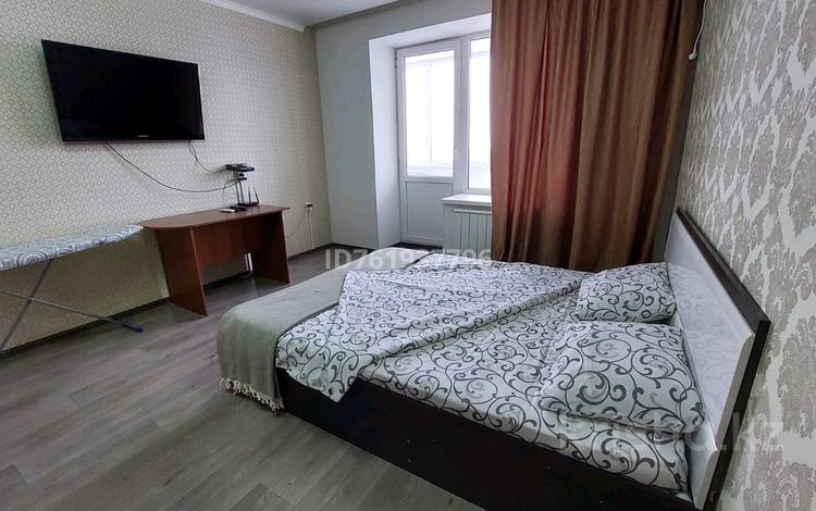 1-комнатная квартира · 48 м² · 8/9 этаж, мкр Кадыра Мырза-Али 11/1 за 18 млн ₸ в Уральске — фото 2