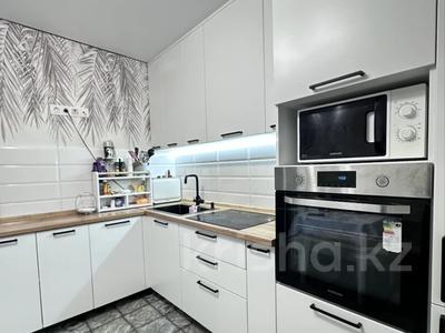 3-бөлмелі пәтер · 75 м² · 9/10 қабат, Азербаев 16, бағасы: 34 млн ₸ в Астане, Сарайшык р-н