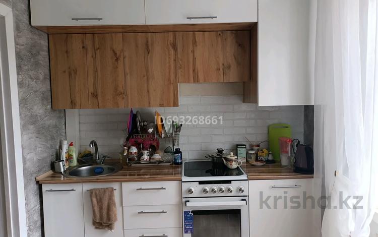 2-бөлмелі пәтер · 49 м² · 5/5 қабат, Геологическая 8, бағасы: 16 млн ₸ в Усть-Каменогорске, Ульбинский — фото 2