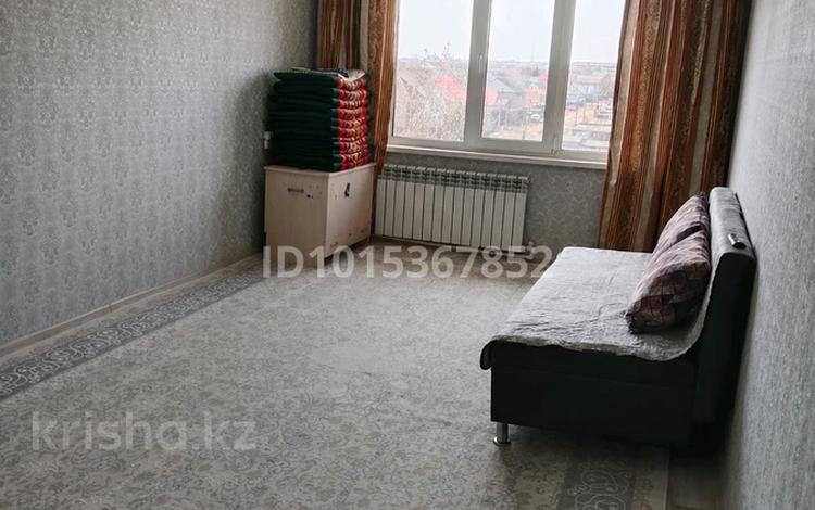 2-бөлмелі пәтер · 46.8 м² · 5/5 қабат, Строитель ш/а., Циолковский, бағасы: 12 млн ₸ в Уральске, мкр Строитель — фото 2