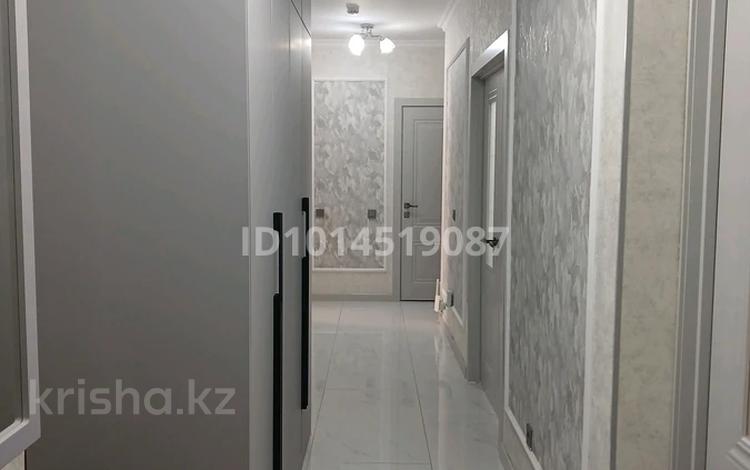3-комнатная квартира · 78 м² · 5/11 этаж, Коргалжынское шоссе 27/2 за 41 млн ₸ в Астане, Нура р-н — фото 2