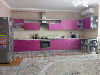 3-комнатная квартира, 140 м², 9/20 этаж, Брусиловского 163 за 76 млн 〒 в Алматы