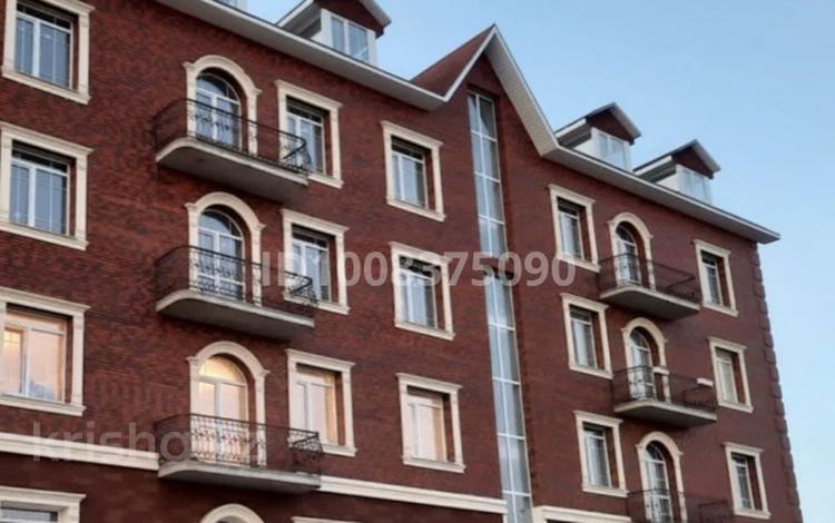 6-комнатная квартира · 290 м² · 4/5 этаж, Саздинское лесничество за 99 млн ₸ в Актобе — фото 2