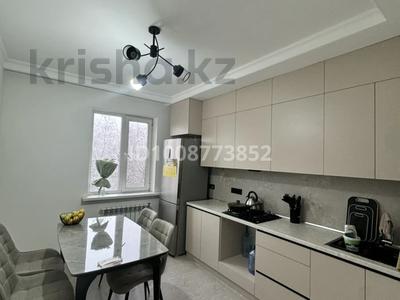 2-бөлмелі пәтер · 60 м² · 4/9 қабат, Ақсай-1А ш/а. 34 — Райымбек Момышулы, бағасы: 39 млн ₸ в Алматы, Ауэзовский р-н