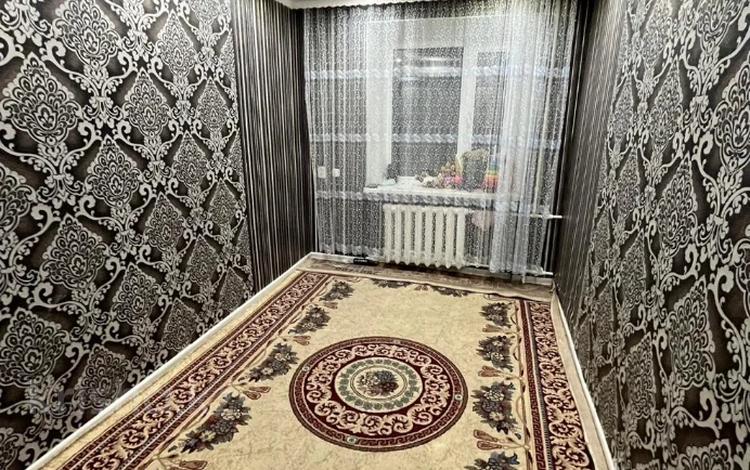 3-бөлмелі пәтер · 55 м² · 2/4 қабат, пр. Момышулы, бағасы: 8.5 млн ₸ в Темиртау — фото 2