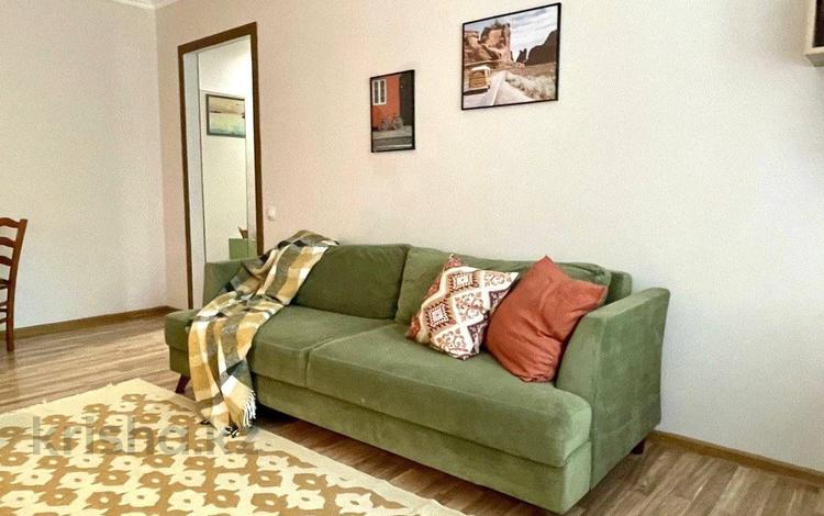 2-комнатная квартира · 45 м², Тулебаева 37 — Жибек жолы за 340 000 ₸ в Алматы, Медеуский р-н — фото 2