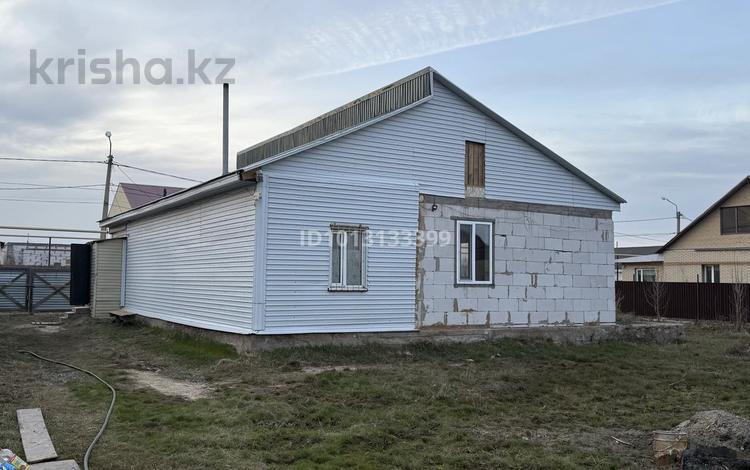 Жеке үй · 2 бөлме · 160 м² · 10 жүзд., Мустафа шокай 32 — Супер маркет Олжа рядом Мечеть, бағасы: 18 млн ₸ в Астане, р-н Байконур — фото 2