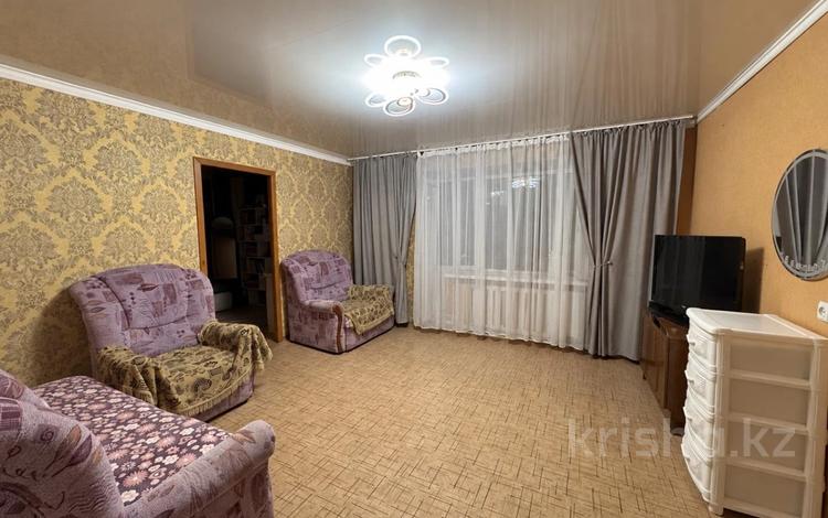 3-бөлмелі пәтер · 54.4 м² · 2/9 қабат, ул. Абая, бағасы: 11 млн ₸ в Темиртау — фото 2