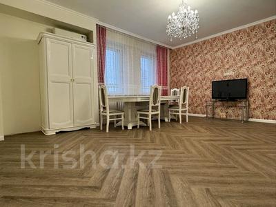 Пәтерлер в Астане: 2-бөлмелі пәтер · 90 м² · 7/8 қабат, Достык 14, бағасы: 63 млн 〒 2-бөлмелі пәтер · 90 м² · 7/8 қабат, Достык 14, бағасы: 63 млн 〒 в Астане, Есильский р-н