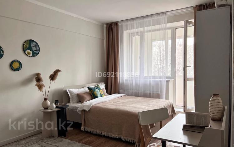1-комнатная квартира · 35 м² · 5/5 этаж, Чокина — Угол улицы Толе би за 320 000 ₸ в Алматы, Алмалинский р-н — фото 2