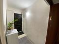 2-комнатная квартира · 43.8 м² · 5/5 этаж, мкр Каратау 13 — Рядом находятся магазин Asmol, аптека и автомойка — всё необходимое в за 11.3 млн ₸ в Таразе — фото 2