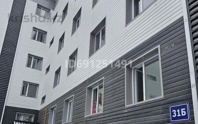 2-комнатная квартира, 52 м², 5/5 этаж, мкр Туран 31Б за 33 млн 〒 в Шымкенте, Каратауский р-н — фото 2