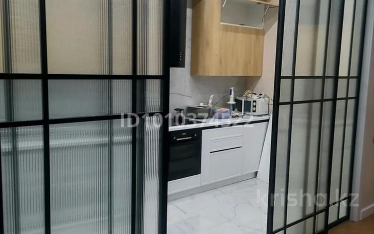 Офисы, салоны красоты, кабинеты и рабочие места · 150 м² за 1 млн ₸ в Актау, 16-й мкр  — фото 2