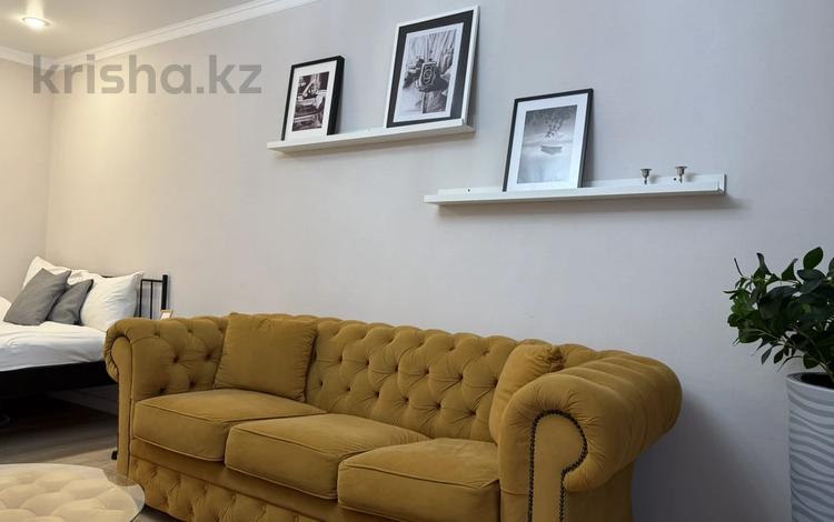 1-бөлмелі пәтер · 30 м² · 3/5 қабат, Курмангазы 163, бағасы: 16 000 〒 в Уральске, мкр Школьник — фото 8