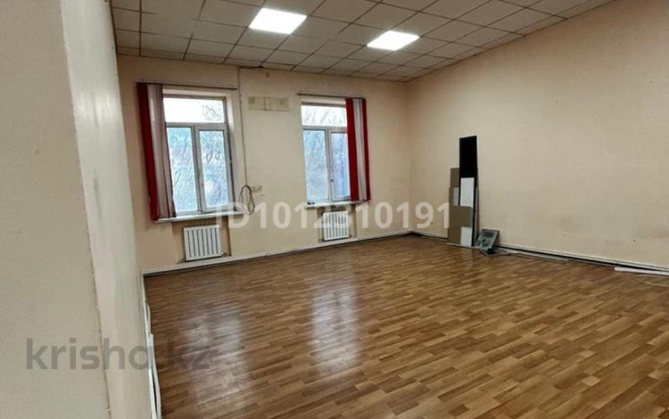 Офисы · 60 м² за 130 000 ₸ в Шымкенте, Аль-Фарабийский р-н — фото 4
