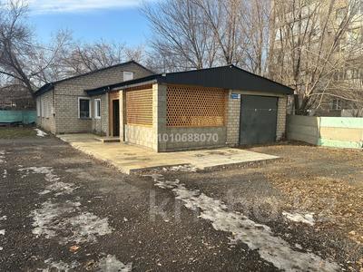 Отдельный дом · 5 комнат · 100 м² · 10 сот., Украинская 76/1 — Геринга Чкалова за 77 млн 〒 в Павлодаре