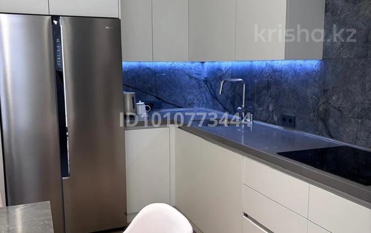 3-бөлмелі пәтер · 98 м² · 9/10 қабат, мкр Юго-Восток, Микрорайон Байкена Ашимова 21а, бағасы: 65 млн ₸ в Караганде, Казыбек би р-н — фото 67
