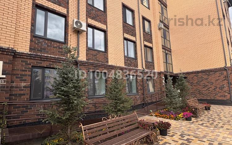 3-комнатная квартира · 84.3 м² · 5/5 этаж, Жамбаева 272б за 52 млн ₸ в Петропавловске — фото 2