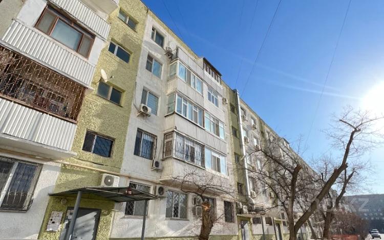 4-бөлмелі пәтер, 90 м², 3/5 қабат, 7-й мкр 12, бағасы: 30 млн 〒 в Актау, 7-й мкр — фото 2