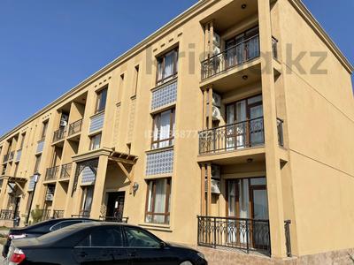 3-комнатная квартира, 75 м² посуточно, Батырбекова 4 за 20 000 〒 в Туркестане