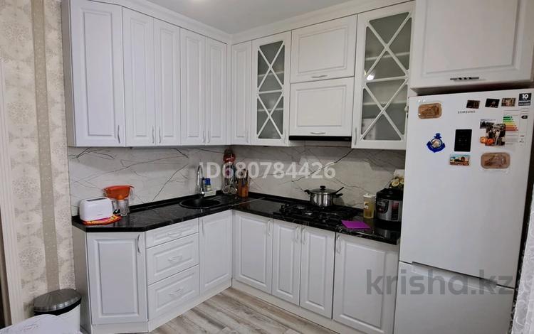 3-комнатная квартира · 78 м² · 3/3 этаж, Тәуелсіздік 80 — Тәуелсіздік ильясова80 за 25 млн ₸ в  — фото 2