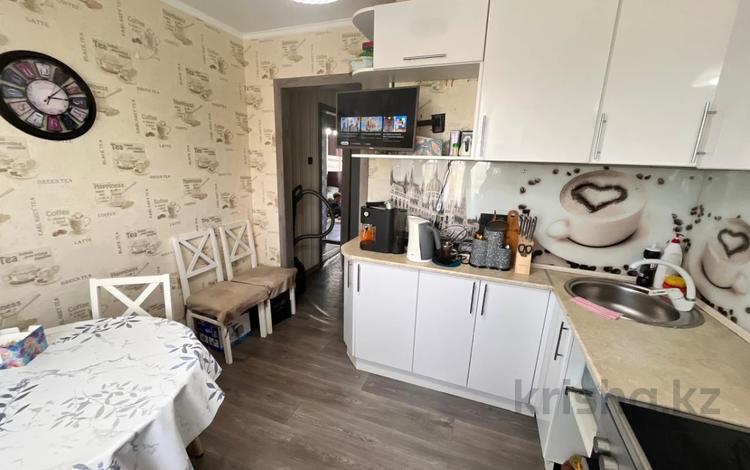 2-комнатная квартира · 51 м² · 9/9 этаж, Набережная 39 за 12 млн ₸ в Аксу — фото 19