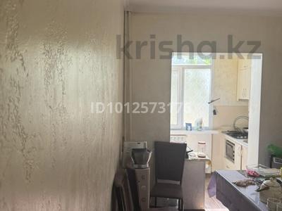 4-бөлмелі пәтер · 74 м² · 1/5 қабат, мкр Аса 1 — Вдоль дороги , за магазином косметики Жансая Аганас, бағасы: 25 млн ₸ в Таразе