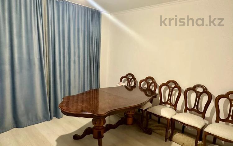 3-комнатная квартира · 125 м² · 6/37 этаж, Достык 5 за 450 000 ₸ в Астане, Есильский р-н — фото 2
