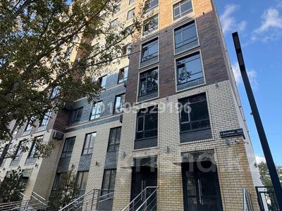 Свободное назначение, офисы, магазины и бутики, общепит, салоны красоты, медцентры и аптеки, образование, развлечения, кабинеты и рабочие места, студии · 63 м² за 380 000 〒 в Караганде, Казыбек би р-н