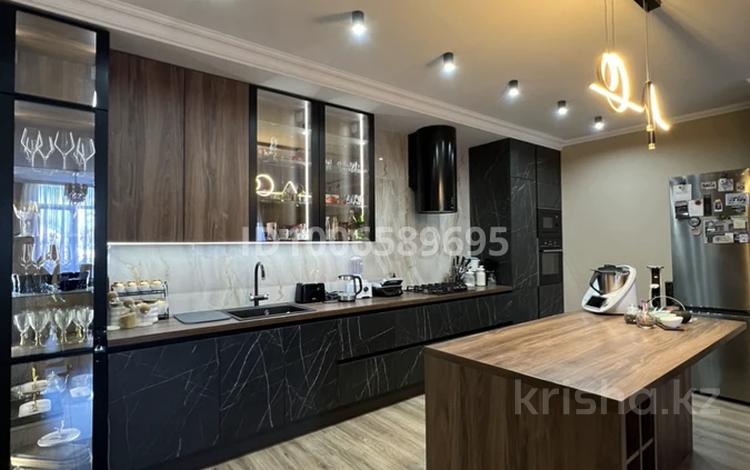 2-комнатная квартира · 107.7 м² · 1/4 этаж, Жален Тулепова 9 за 55 млн ₸ в Атырау — фото 2