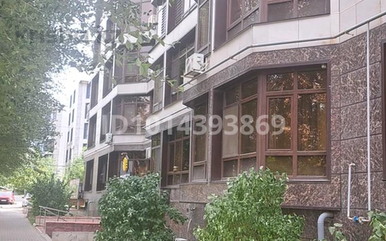 1-комнатная квартира · 48 м² · 1/5 этаж, мкр Думан-2 26 за 250 000 ₸ в Алматы, Медеуский р-н — фото 2